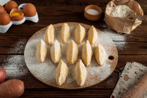 Ciasto na pierogi bez jajek